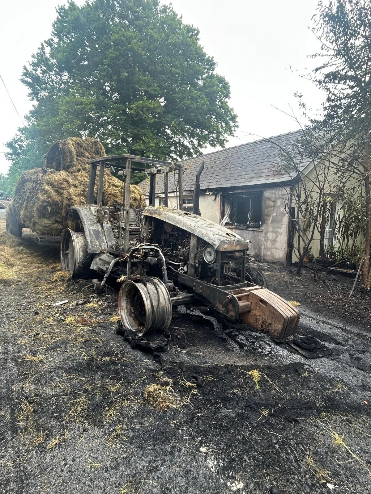 Llangeler Tractor Fire 02
